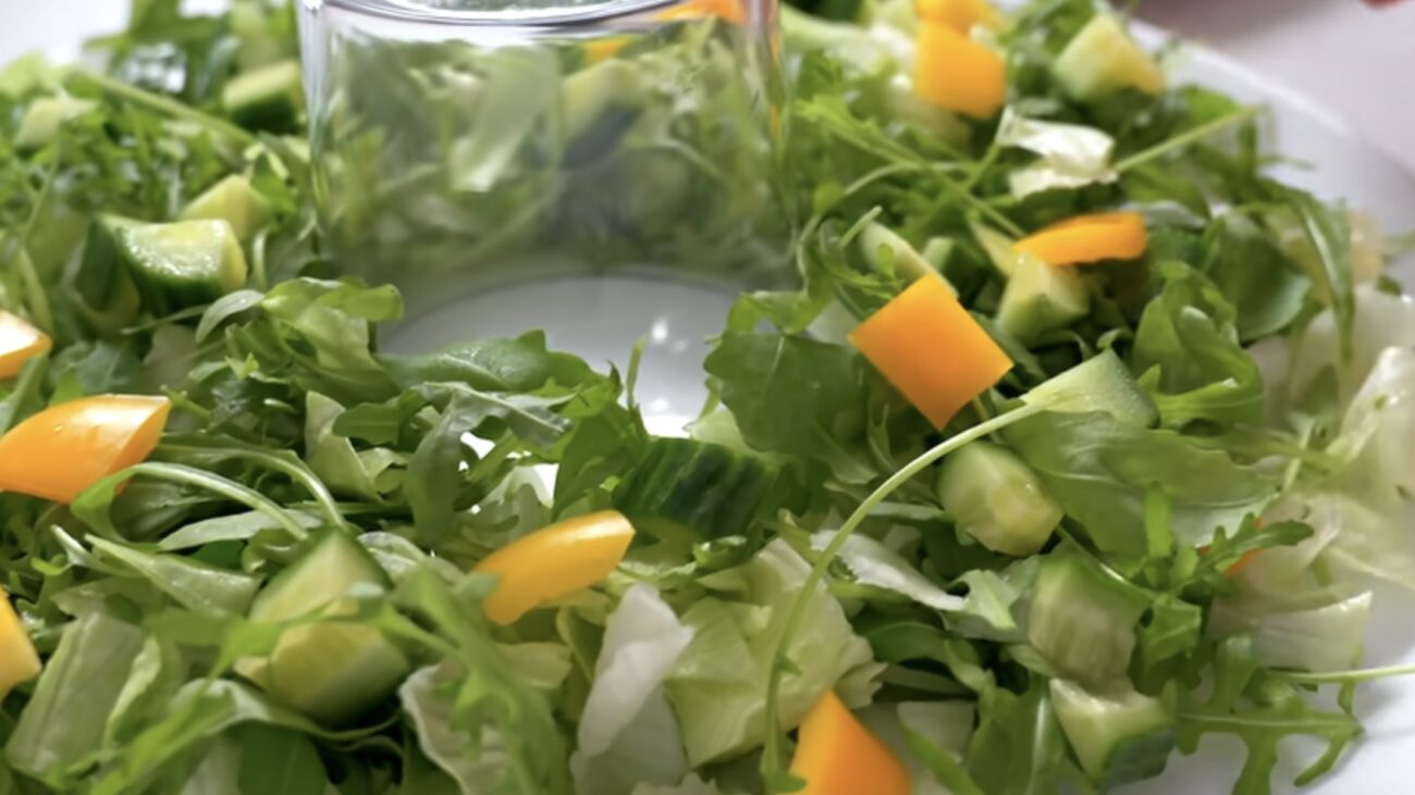 Господині розповіли рецепт розкішного салату на Новий рік 