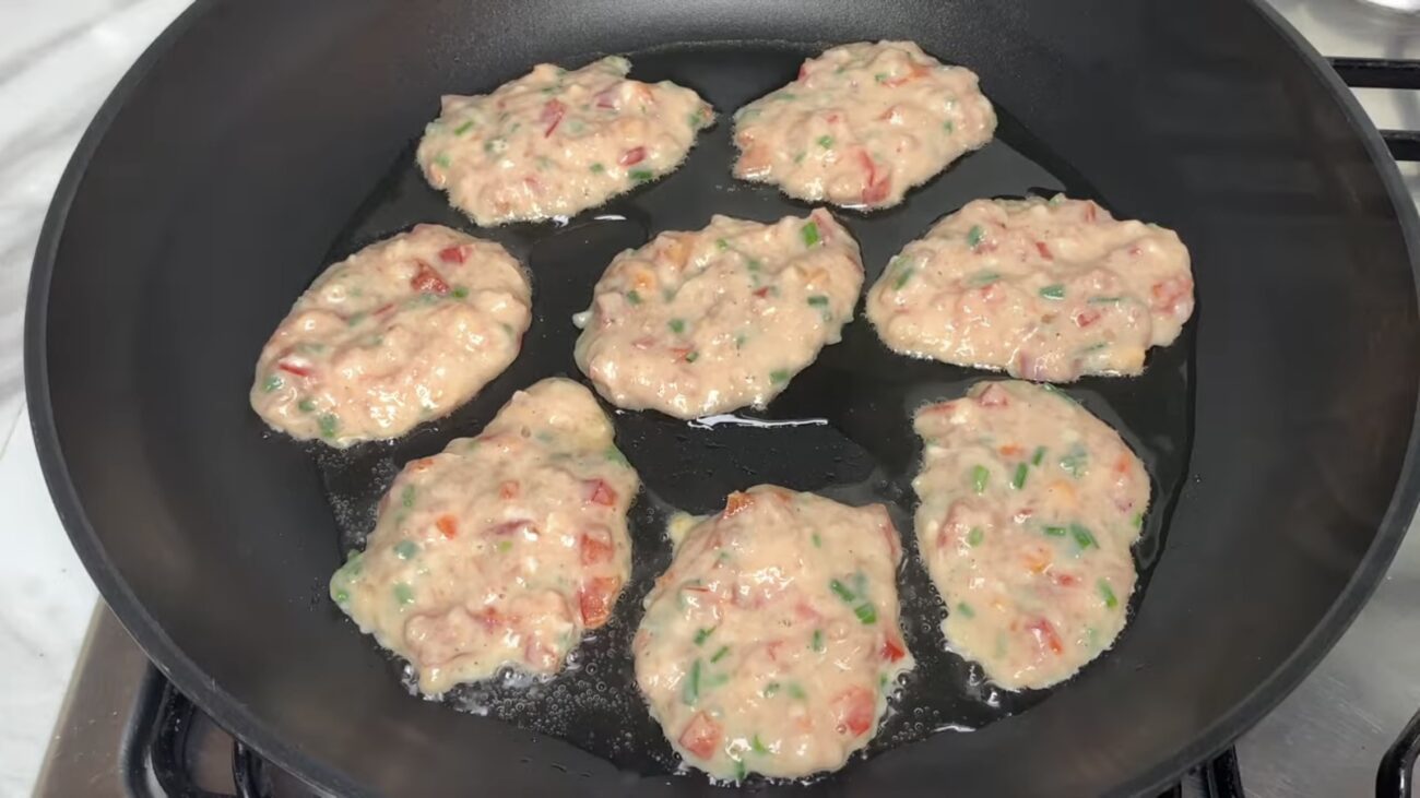 Господині розповіли, як приготувати смачну вечерю з кефіру та фаршу 