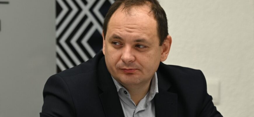 “Я не можу судити на 100%..Особисто я не бачив жодного такого випадку”, – Марцінків про примусову мобілізацію