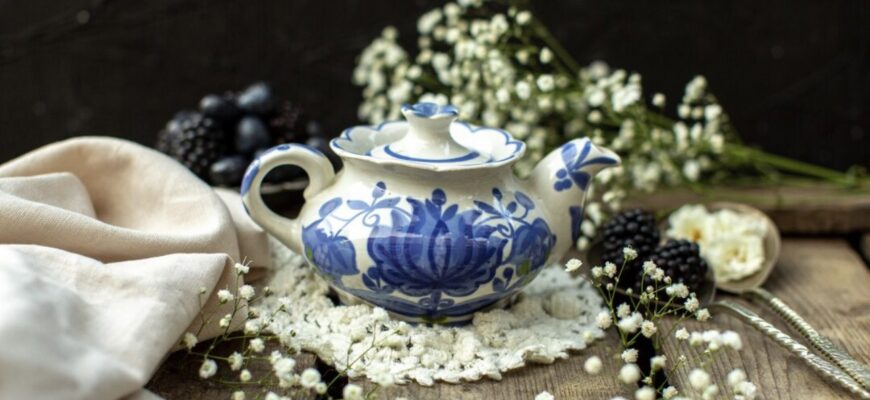 Виявляється, бити посуд – це не тільки на щастя: моя 76-річна бабуся розповіла більше про цю прикмету