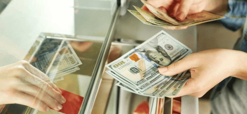 Банкір сказав, що буде з доларом в листопаді 