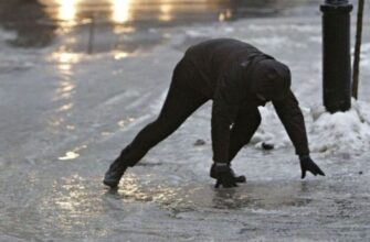 Як уникнути падінь на слизьких дорогах — простий трюк з взуттям