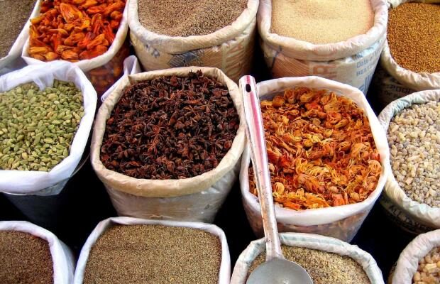 Лікарі радять додати ці спеції в раціон після 60. Вони миттєво повертають апетит!