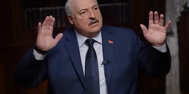 Лукaшенко звepнувся до укpаїнців. Те що вiн попpосив, шокyвало вcіх