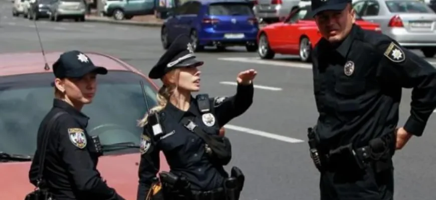 Нью-йоркський поліцейський, почувши українську мову, процитував Шевченка. ВІДЕО