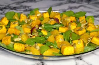 Осінній салат з гарбузом та апельсином: побачила в кафе по 500 грн за порцію, а сама зробила втричі дешевше