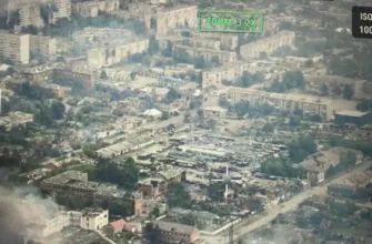 Окупанти спробували підняти прапор у Вовчанську — отримали авіаудар. ВІДЕО