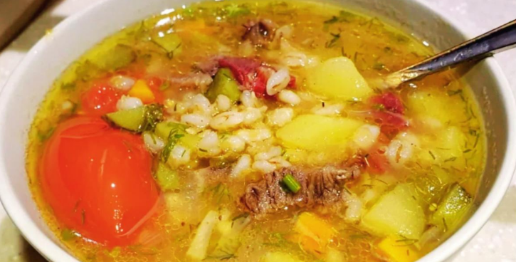 Поживний домашній розсольник: бездоганний рецепт, який підкорить усіх