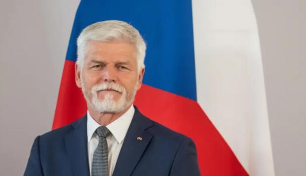 🇨🇿 Президент Чехії прокоментував ситуацію зі зняттям українських прапорів із держустанов — його слова стали чітким сигналом підтримки 🇺🇦