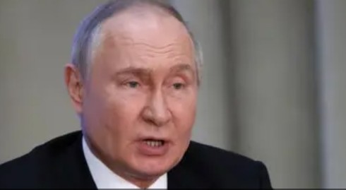 Пyтін вигaдав нову божeвільну пpичину втоpгнення в Укpаїну