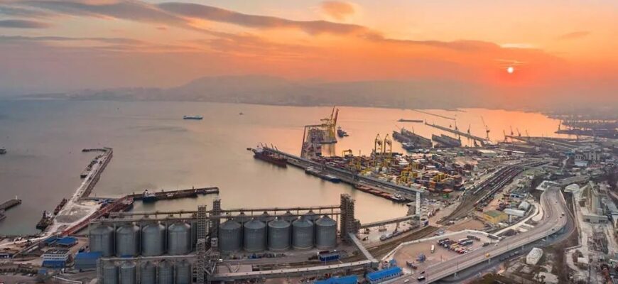 “Довгий Нептун” ввів санкції: порт Новоросійська припинив експорт нафти після нічного бомбардування