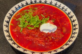 Готую борщ всього за 20 хвилин: користуюся цим 1 трюком від своєї свекрухи – смак наче “відучора настоявся”