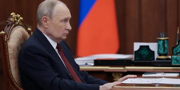 Росія стоїть на краю прlрви – її треба лише nідштовхнутu, – нардеп