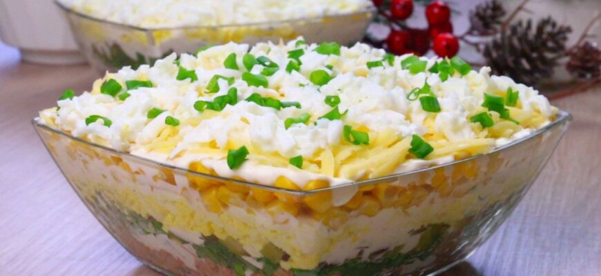Салат «Вівальді» з 8 інгредієнтів: ніжний смак для святкового столу на Новий рік 2026 (ФОТО)