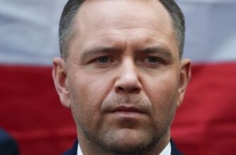 Навроцький заявив, що Польща надає допомогу українським біженцям останній рік