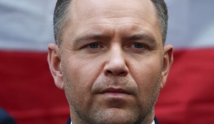 Навроцький заявив, що Польща надає допомогу українським біженцям останній рік