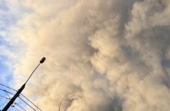 Львів затягує їдким димом після атаки РФ: куди поцілив ворог