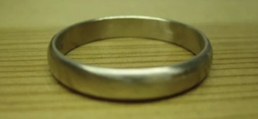 Вероніка не могла знайти свою обручку, і довго не думаючи зателефонувала подрузі і наговорила зайвого. А коли вона дізналася правду, вже було пізно.