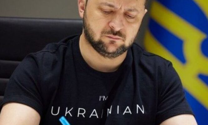 50 000 грн за народження дитини: Зеленський підписав закон