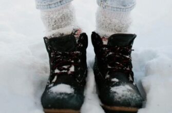 Ноги не змерзнуть навіть за -20°C: простий лайфгак для тепла у зимовому взутті — покладіть це під устілку