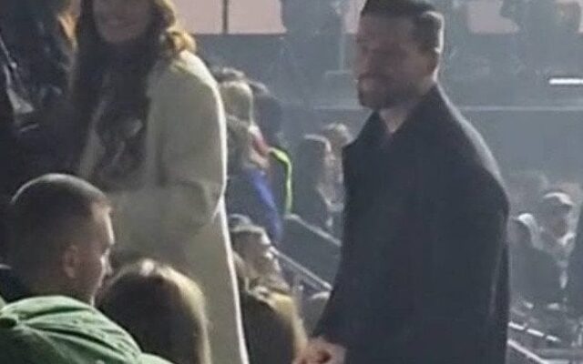 🔥 На тлі чуток про зраду Наталку Денисенко помітили на концерті Пивоварова в компанії ймовірного коханого 😳 Мережа вибухнула припущеннями — що між ними? 💬