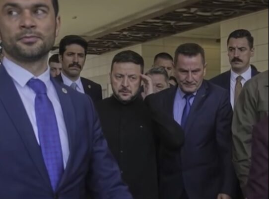 Ш0кований подіями Зеленський покинув Францію і перед вильотом зробив заяву, яка сколихнула весь світ