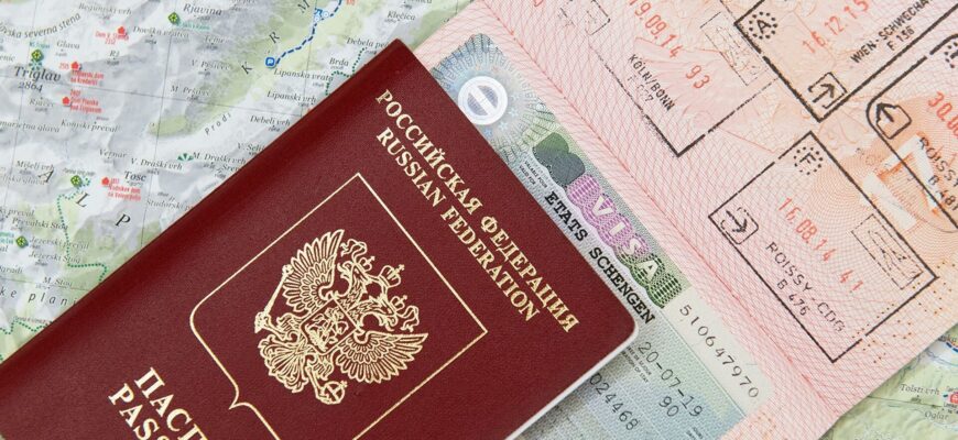 ЄС скасував шенгенські мультивізи для росіян: у РФ паніка серед туристів і бізнесу