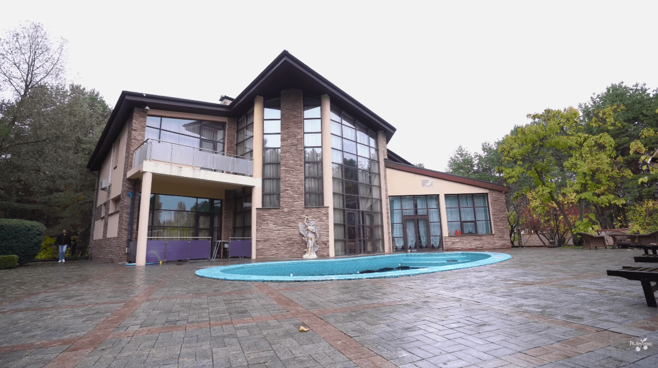 Камалія розповіла, скільки насправді помічників допомагають їй у побуті