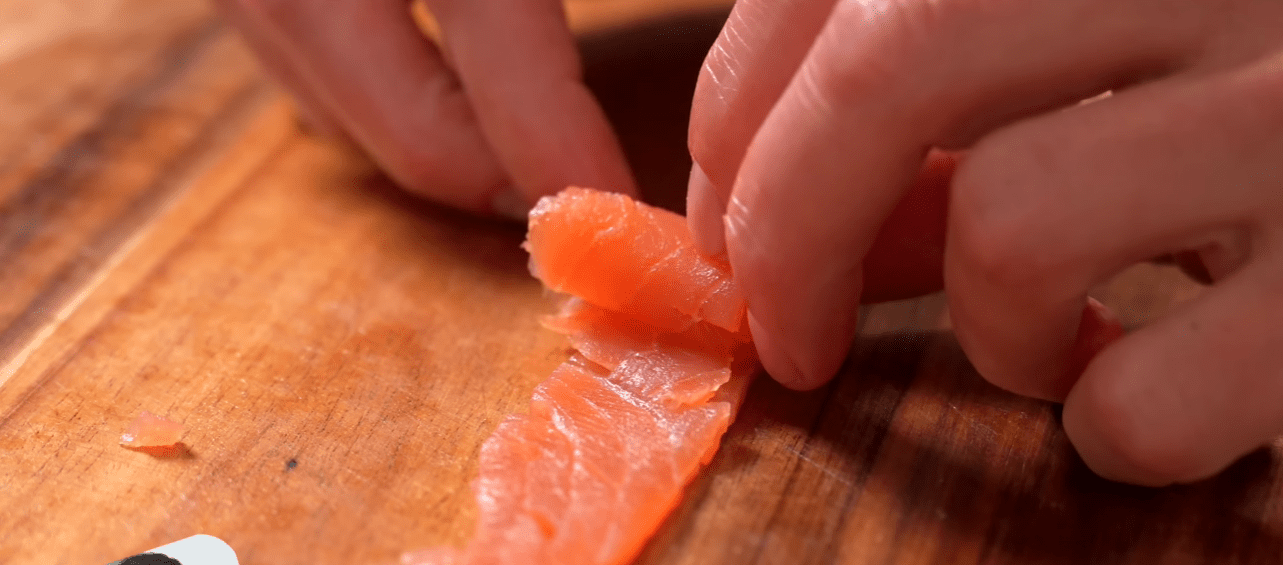 Кулінарка показала, як красиво подати червону ікру та рибу на Різдво та Новий рік