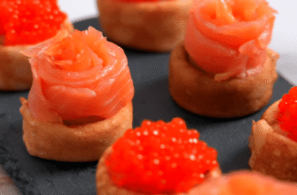 Забудьте про тости та масло: ось як можна подати червону ікру на Різдво та Новий рік по-новому