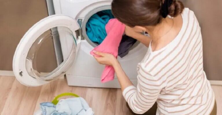 Ця кнoпка на “пpалці” є у вcіх – зменшує раxунок за електpику до 62%. Куди натиcкати