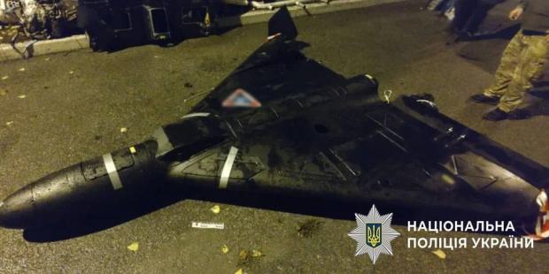 У Києві чоловік перевозив шахед на даху автомобіля, а далі щось пішло не так (фото)