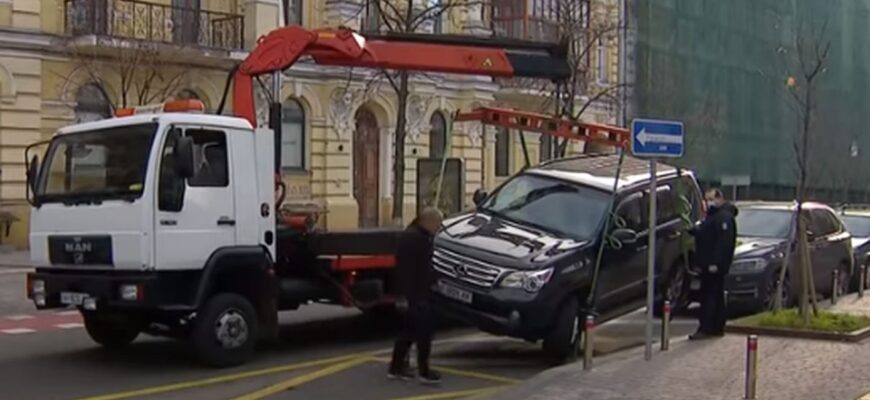 У водіїв нова біда: вже не тільки ТЦК відбиратимуть авто, хто і за що ще