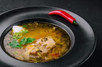 Секрет прозорого курячого бульйону, який знають не всі господині