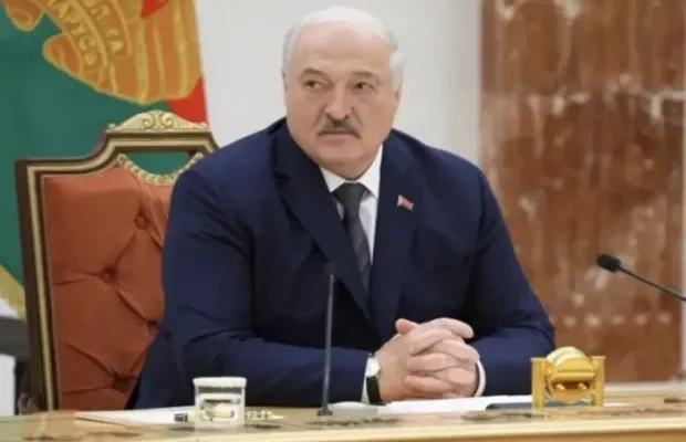 “З метою створення умов для врегулювання збройного конфлікту”: Лукашенко помилував 31 українця