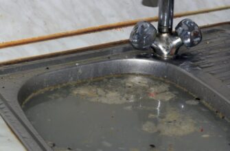 Забудьте про «Кроти» та хімію: простий домашній спосіб прочистити труби, як професійна суміш