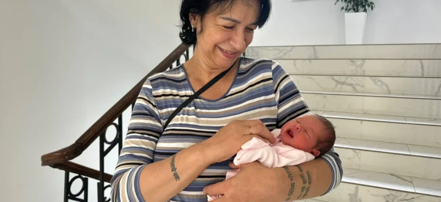 Українська захисниця народила в 52 роки (фото)