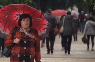 Заллє дощами та похолодає: синоптики попередили про погоду у понеділок