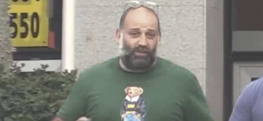 Міндіч покинув Україну по паспорту Ізраїля і оселився у готелі Варшави