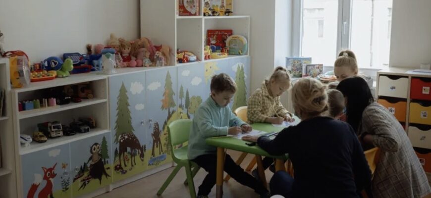 “Брати на роботу в приватний садок 18-річних вихователів – норм чи стрьом?” Мережу сколихнула гаряча дискусія