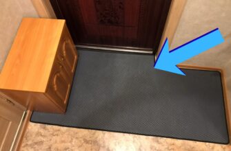 Бабуся-знахарка завжди клала “це” під килим у грудні: 1 штучка – і в Новому році 2026 буде достаток