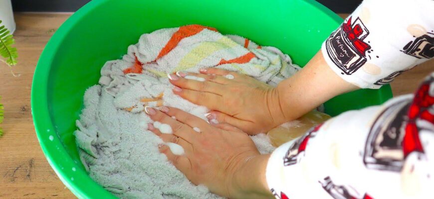 Замочила рушники у воді з зубною пастою на годину – і затхлий запах зник, наче його ніколи й не було Замочила рушники у воді з зубною пастою на годину – і затхлий запах зник, наче його ніколи й не було