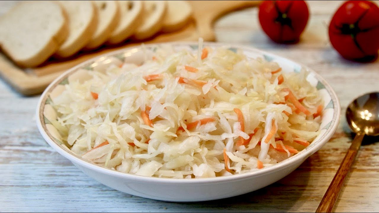 Кулінари поділились рецептом найсмачнішої квашеної капусти Кулінари поділились рецептом найсмачнішої квашеної капусти