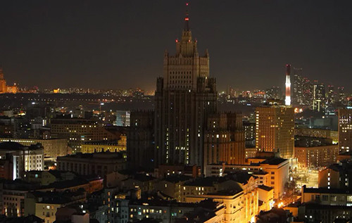 Атака дронів на Москву: столичні аеропорти не працювали сім годин, не зміг приземлитися літак Пашиняна