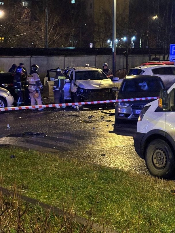 Фото з місця вибуху авто на півдні Москви / © російські телеграм-канали