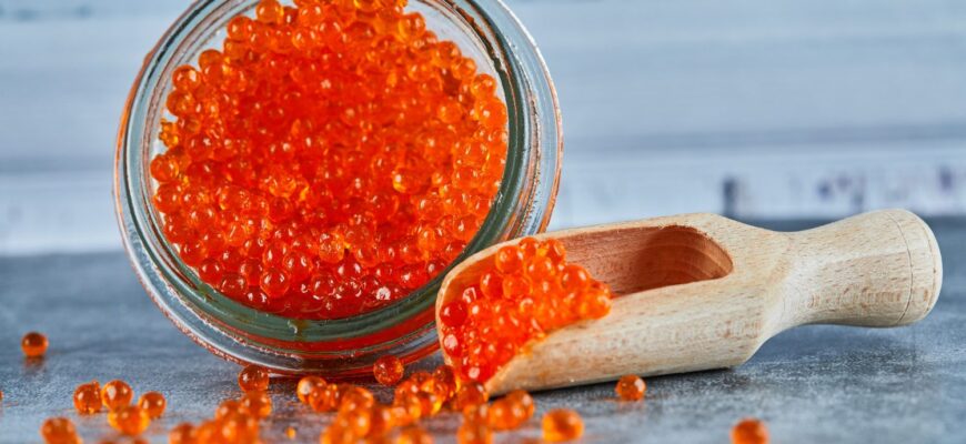 Перед святами 99% червоної ікри – підробка: як відрізнити справжній продукт від несправжнього Перед святами 99% червоної ікри – підробка: як відрізнити справжній продукт від несправжнього