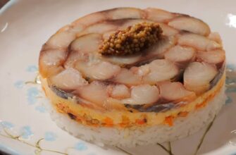 Готую на новорічний стіл 2026 цей простий салат зі скумбрії – і смачний, і красивий: бюджетний рецепт