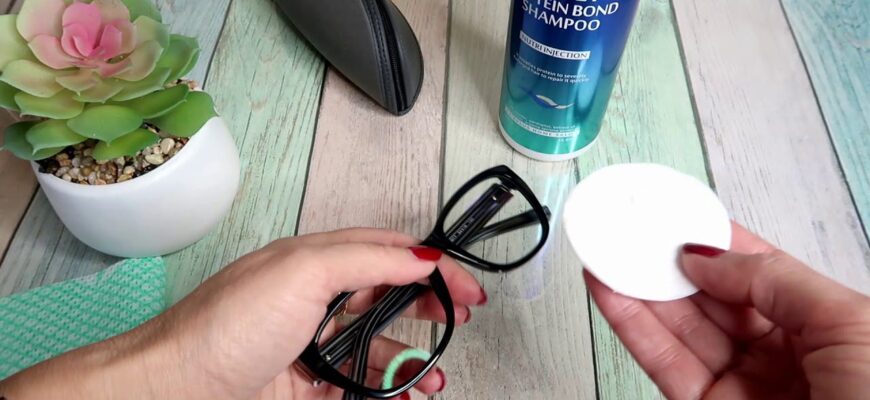 Окуляри більше не запотіватимуть, якщо скористатися цією 1 хитрістю: всього 1 хвилина – і все готово