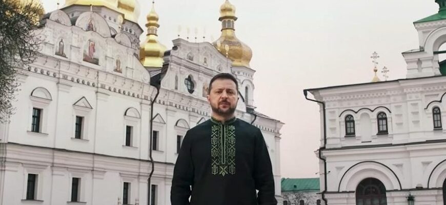Зеленський розповів, яка доля чекає на російську мову та УПЦ МП