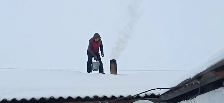 Кидаю 2 ложки солі в піч разом із дровами – і тепла більше, і сажа в димоході не збирається: трюк на 10 з 10 Кидаю 2 ложки солі в піч разом із дровами – і тепла більше, і сажа в димоході не збирається: трюк на 10 з 10